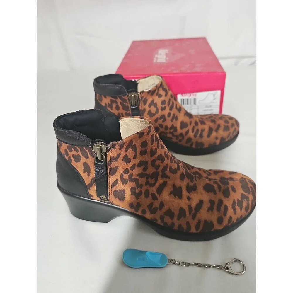 Alegria Sloan Leopard Boots Size 38 us size 8 to 8.5 Slo-402